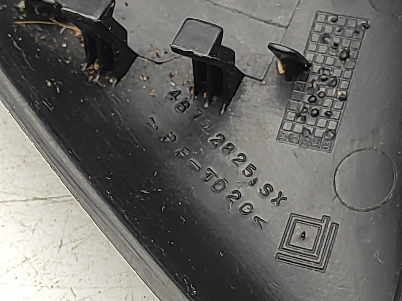 Alfa Romeo 147 2.0TS Selespeed 2006 Front Left Inner Mirror Cover 46742825