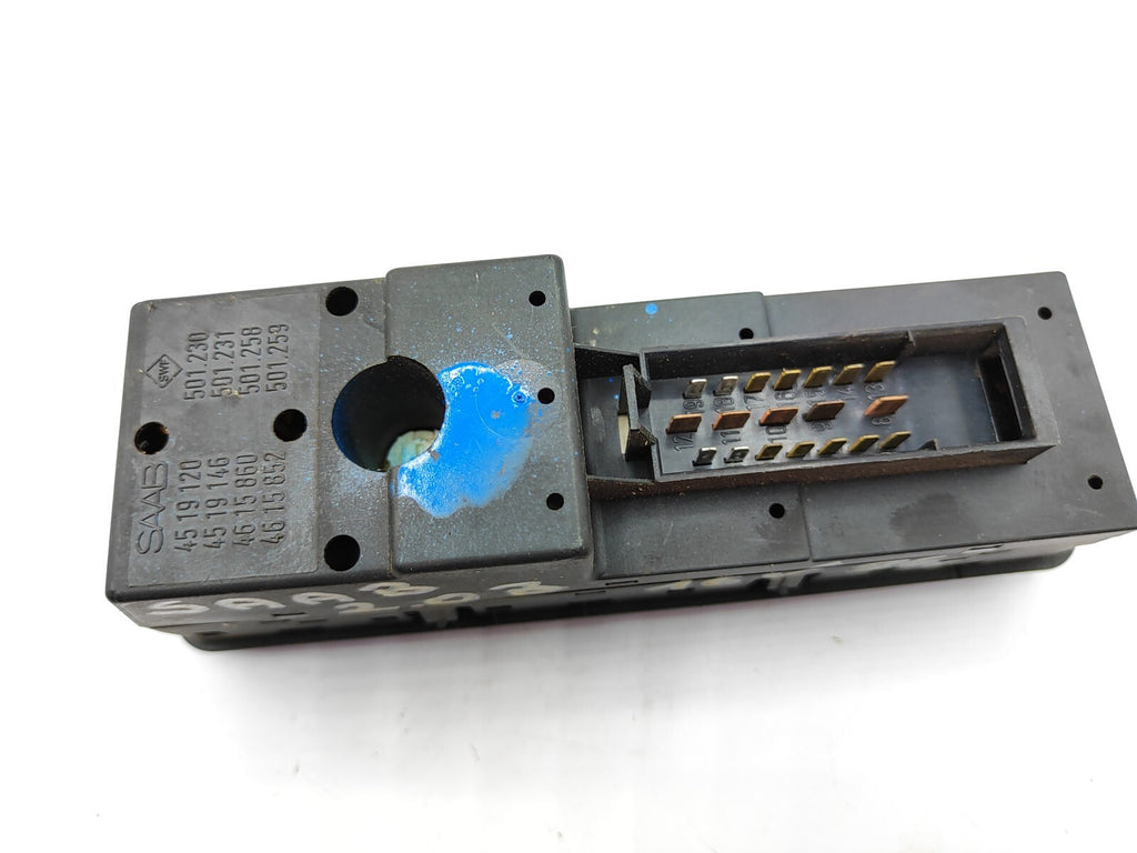 Saab 900 1996 Front Door Window Switch Button 4519120 4519146 4615860 4615852