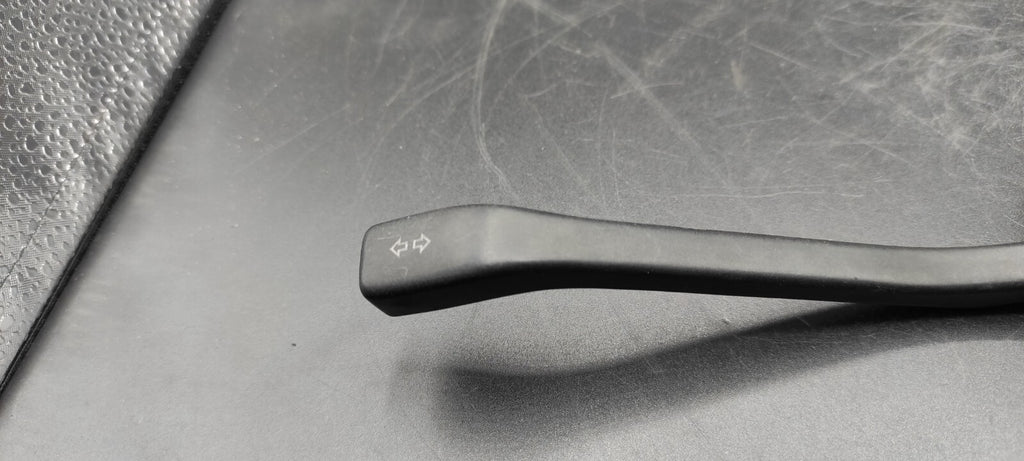 Volkswagen VW Jetta Mk1 1985 Turn Light Indicator Control Stalk FK4527