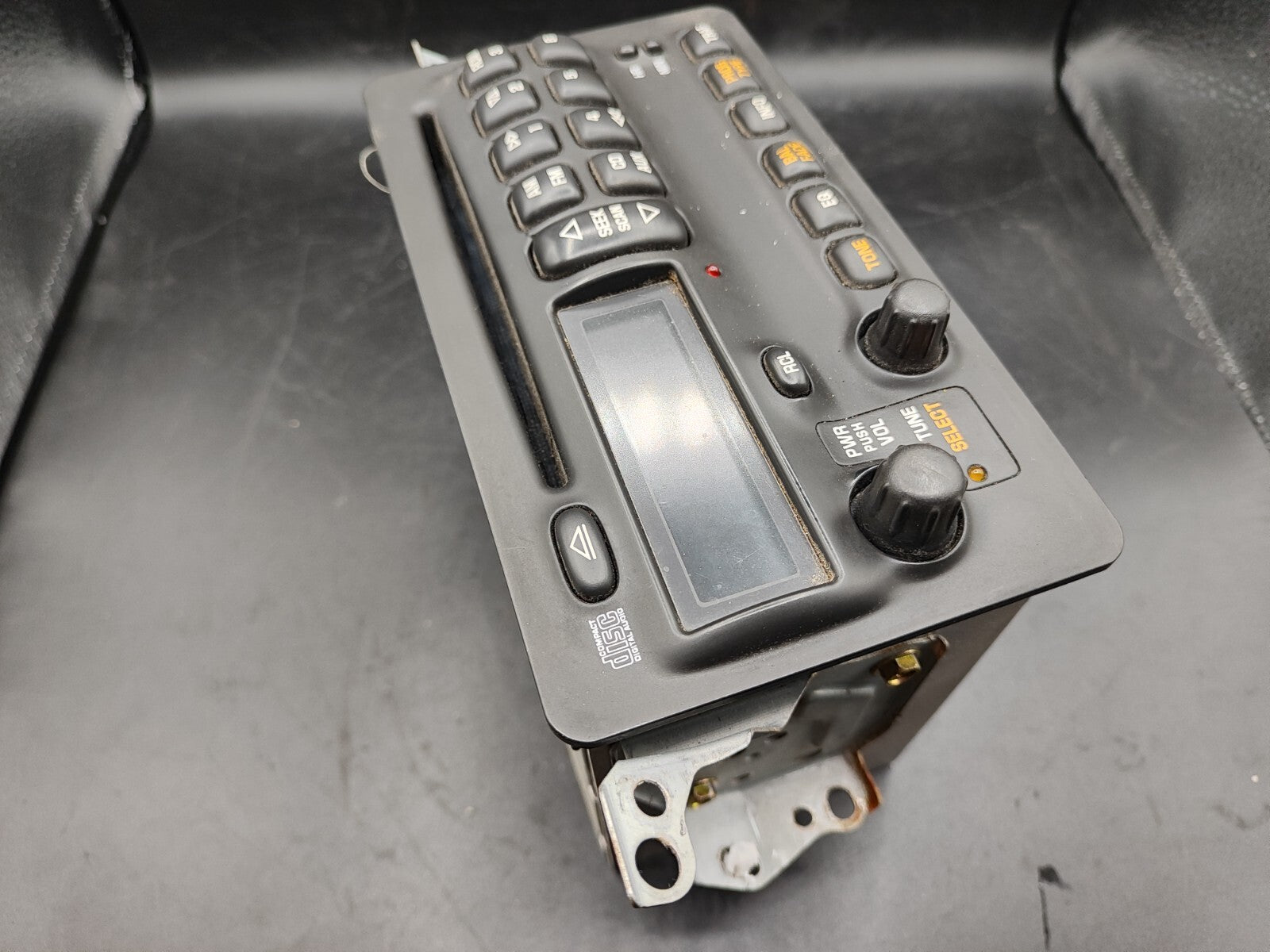 Pontiac Vibe 2004 LHD Radio CD Player Unit 12207119 8612001170