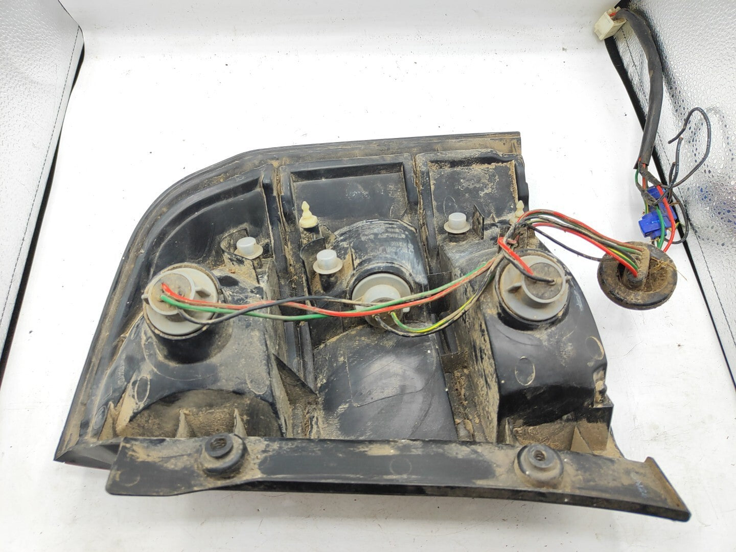 Mazda 323P 1997 LHD Rear Left Side Taillight Lamp Light RR2254L