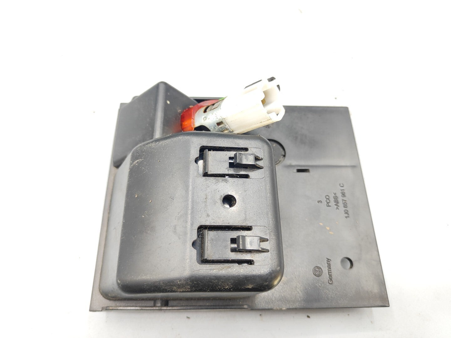 Volkswagen VW GOLF MK4 2000 Dashboard Panel Ashtray insert 1J0857961C