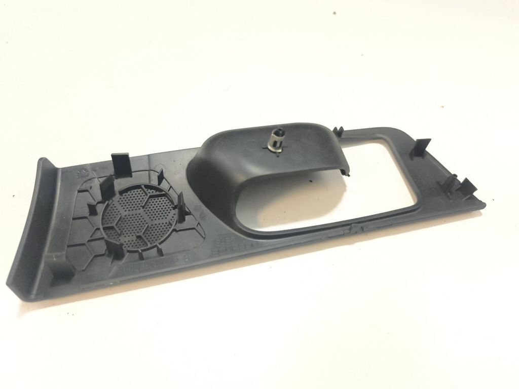 Toyota Avensis T250 2006 rear left door interior handle trim 