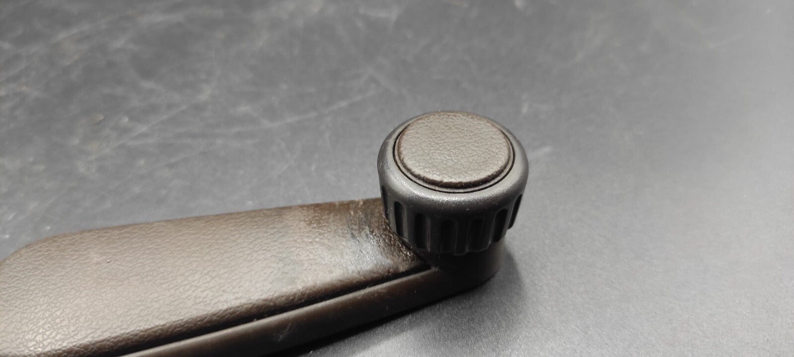 Volkswagen VW Golf Jetta Mk2 1989 Window Mechanism Winding Handle 191837579