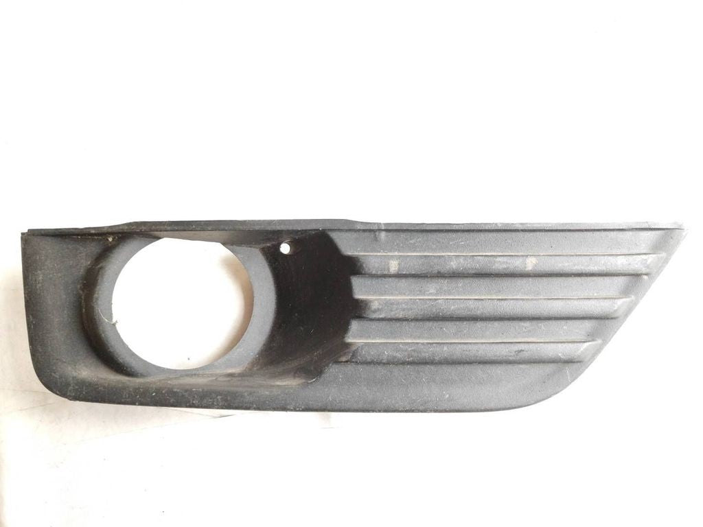 Ford Focus 2005 front fog light trim grill 4M5119952AE 