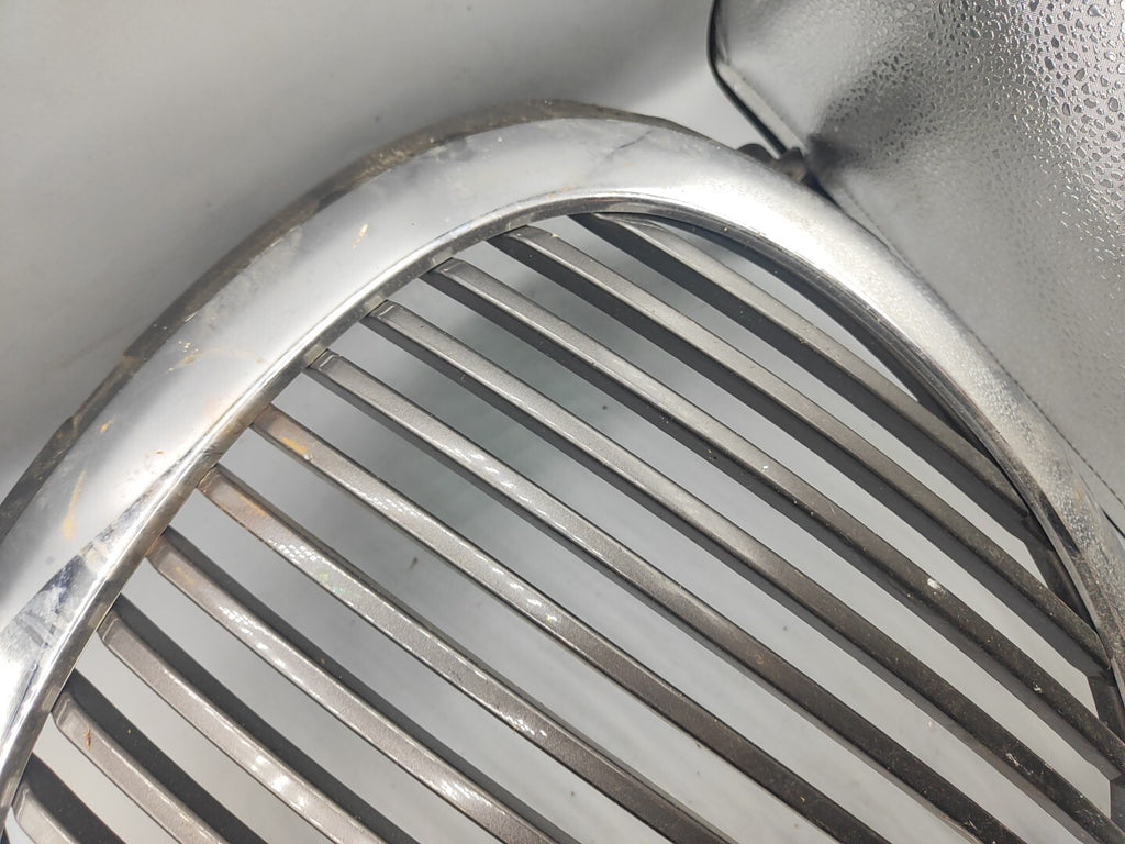 Jaguar S Type 3.0i 2000 Front Bonnet Hood Center Chrome Grill XR838A133AA