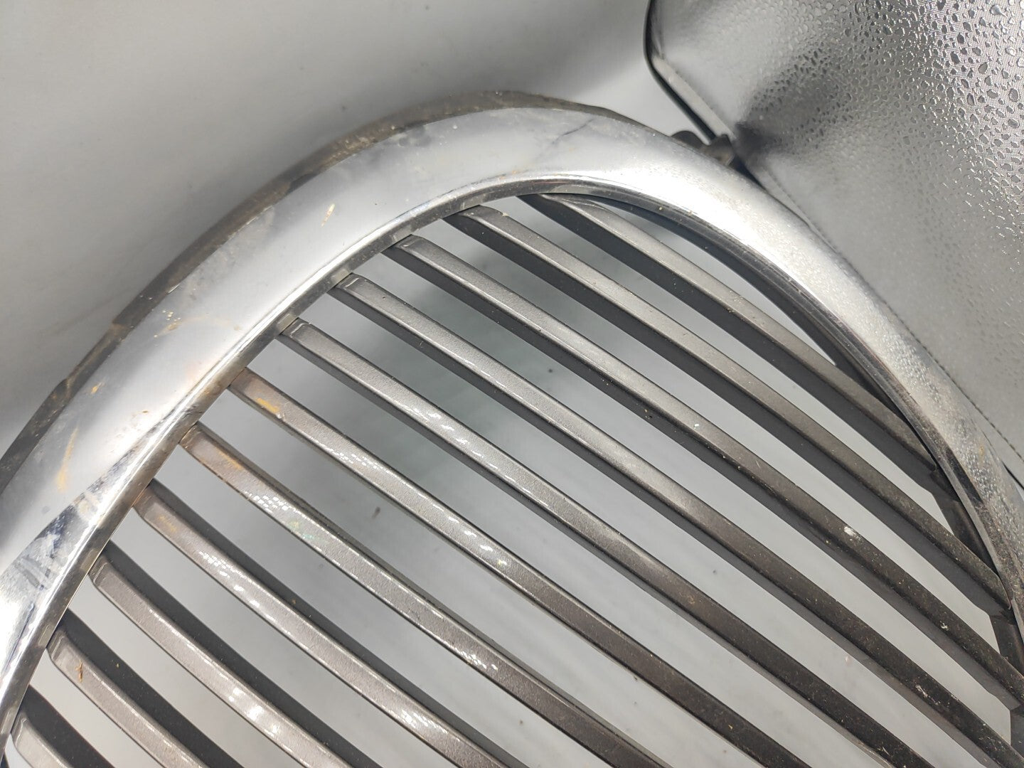 Jaguar S Type 3.0i 2000 Front Bonnet Hood Center Chrome Grill XR838A133AA
