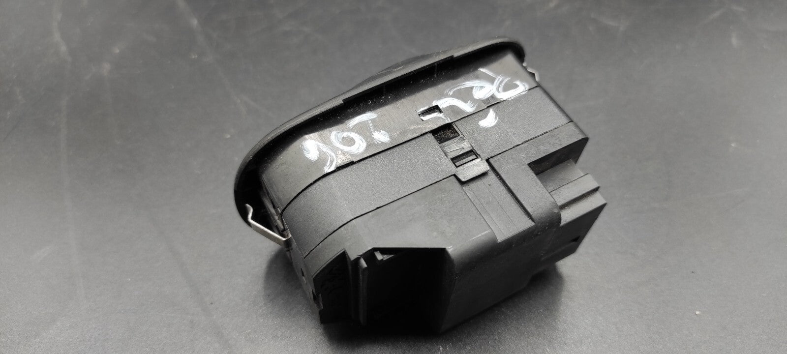 Peugeot 206 2001 LHD Front Left Electric Window Switch