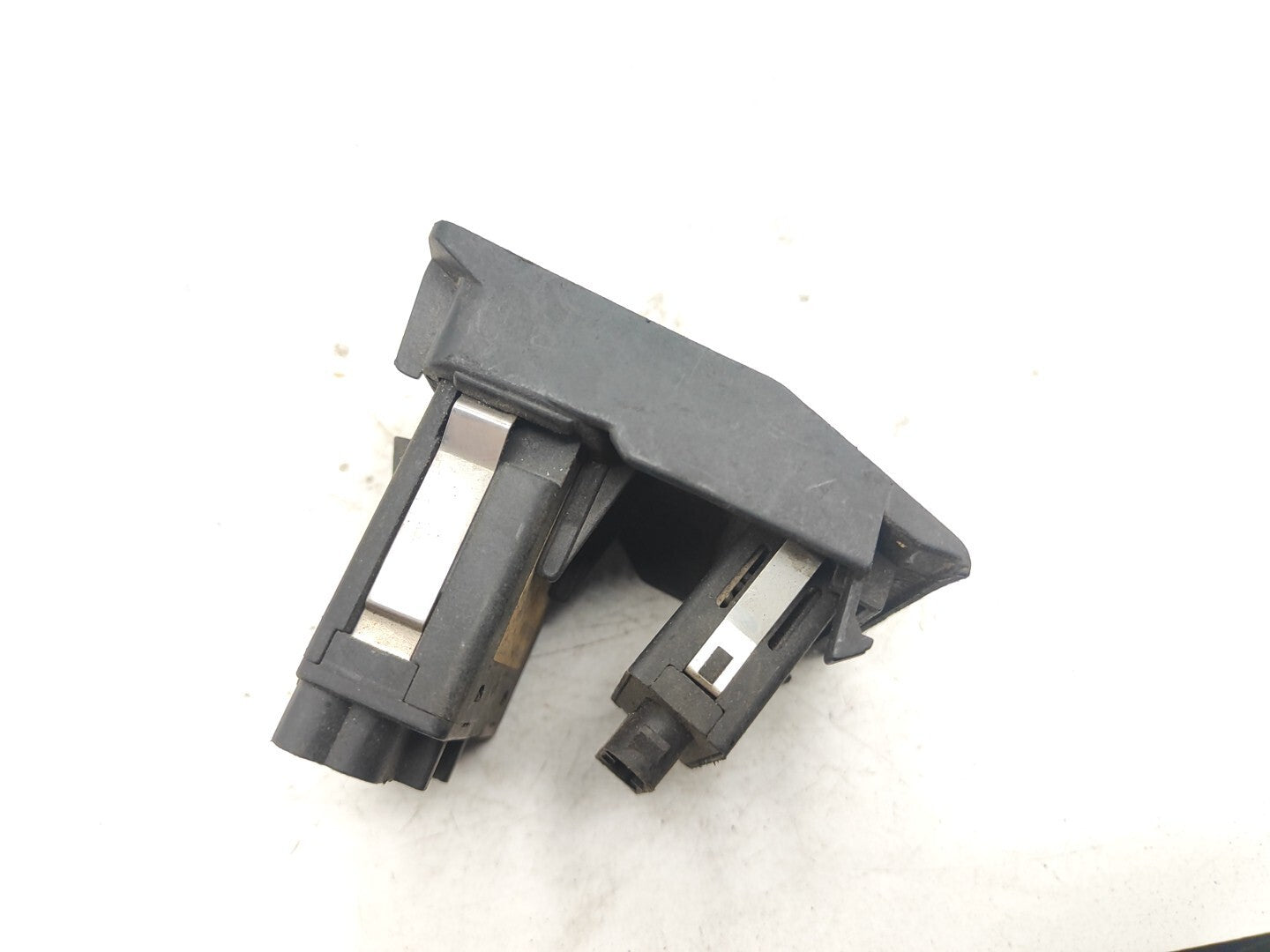 BMW 525i E34 1992 Front Fog Light Button Switch 1389094 61311389094 8110498