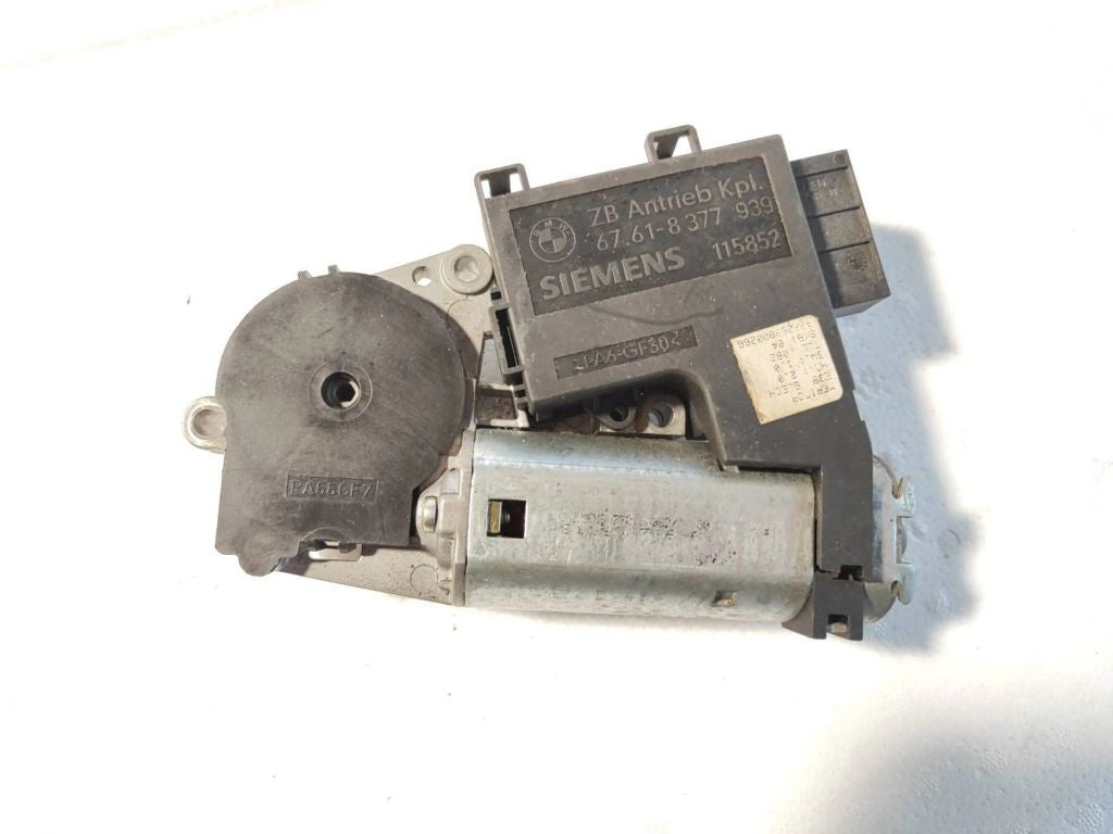 BMW 5 E39 1999 Sunroof electric motor actuator 8377939 