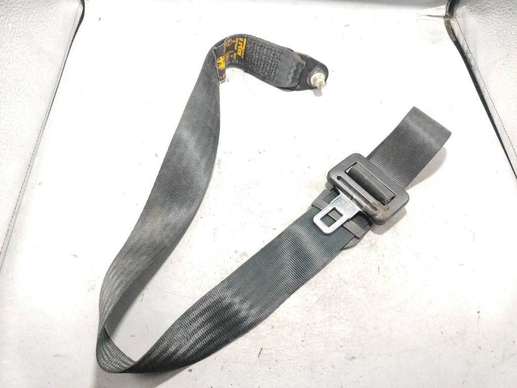 Alfa Romeo 155 1.8TS 103kW 1994 Rear Middle seat belt 042627 