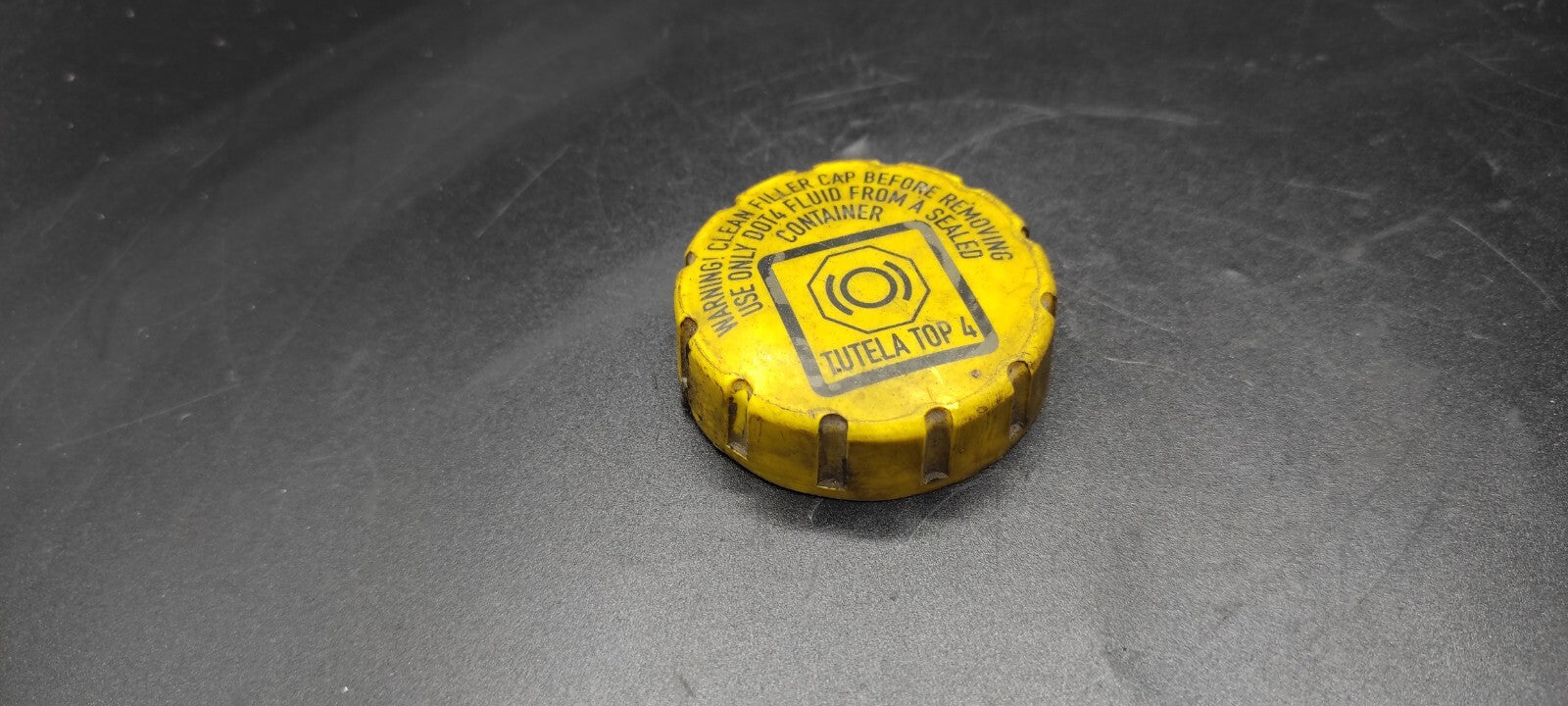 Alfa Romeo 147 1.9JTD 16V 103kW 2004 DOT4 Brake Reservoir Tank Cap Cover