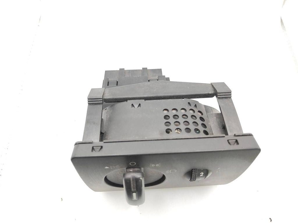 Ford Focus C-MAX 2006 Light switch 4M5T13A024LA 