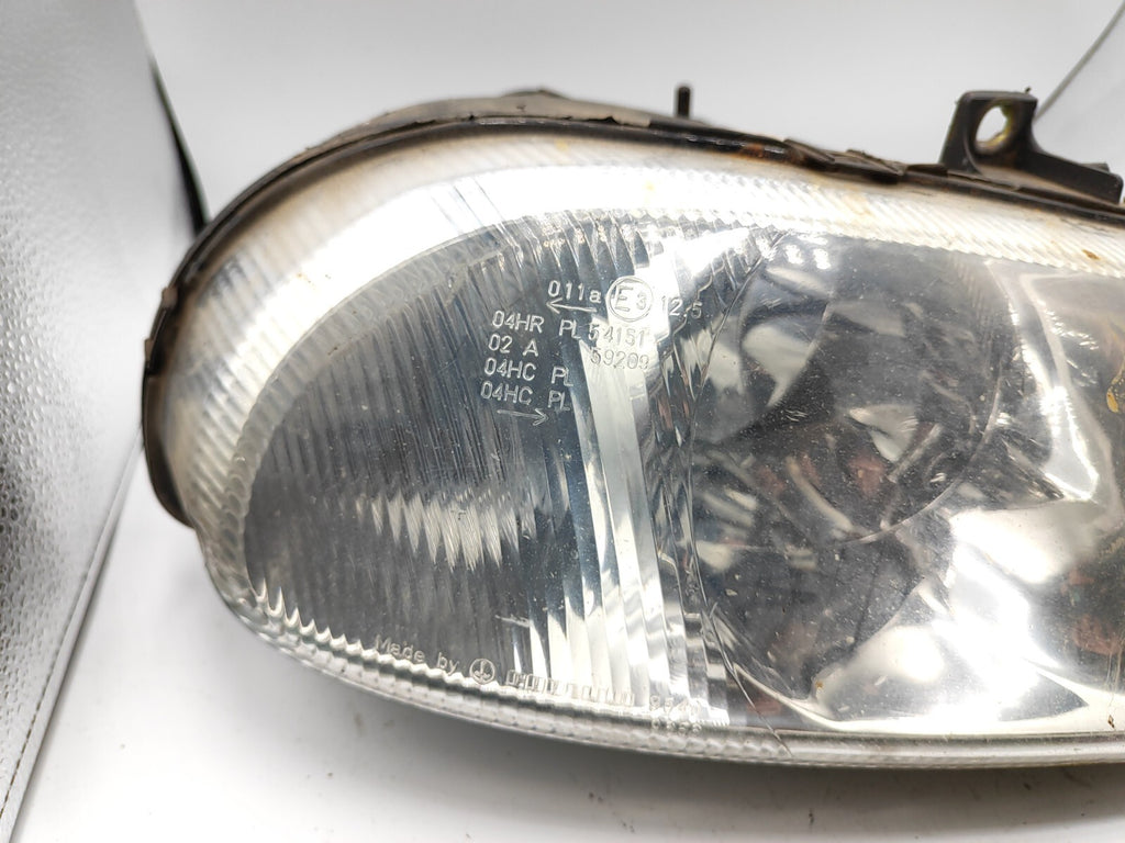 Alfa Romeo 156 1.9JTD 85kW PRE-Facelift 2000 Front Right Headlight 60626190