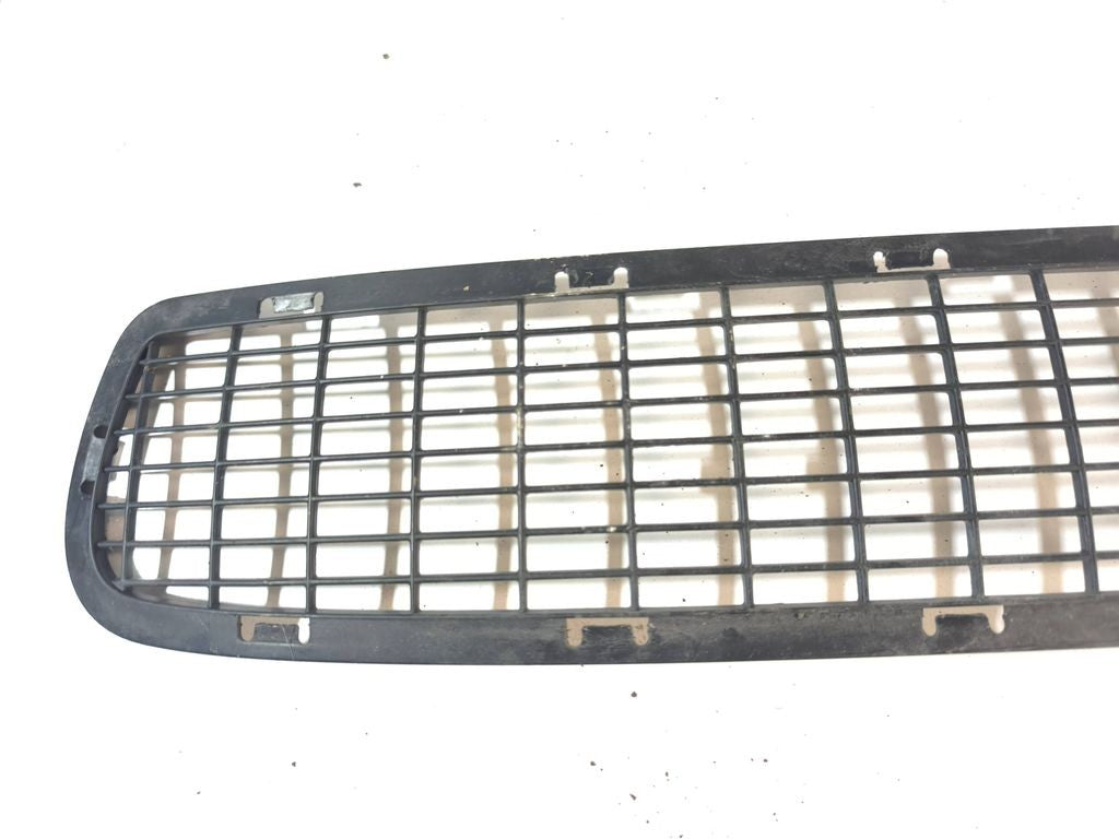 Fiat Croma 2007 Front bumper lower grill 735373421 / With defect