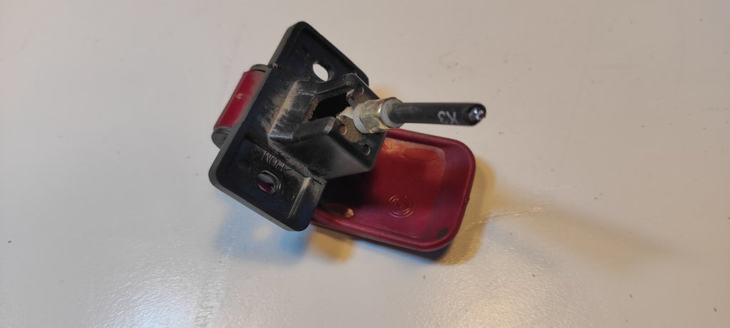 Alfa Romeo GT 1.9JTD 110kW 2004 LHD Front Hood/ Bonnet Release Handle 