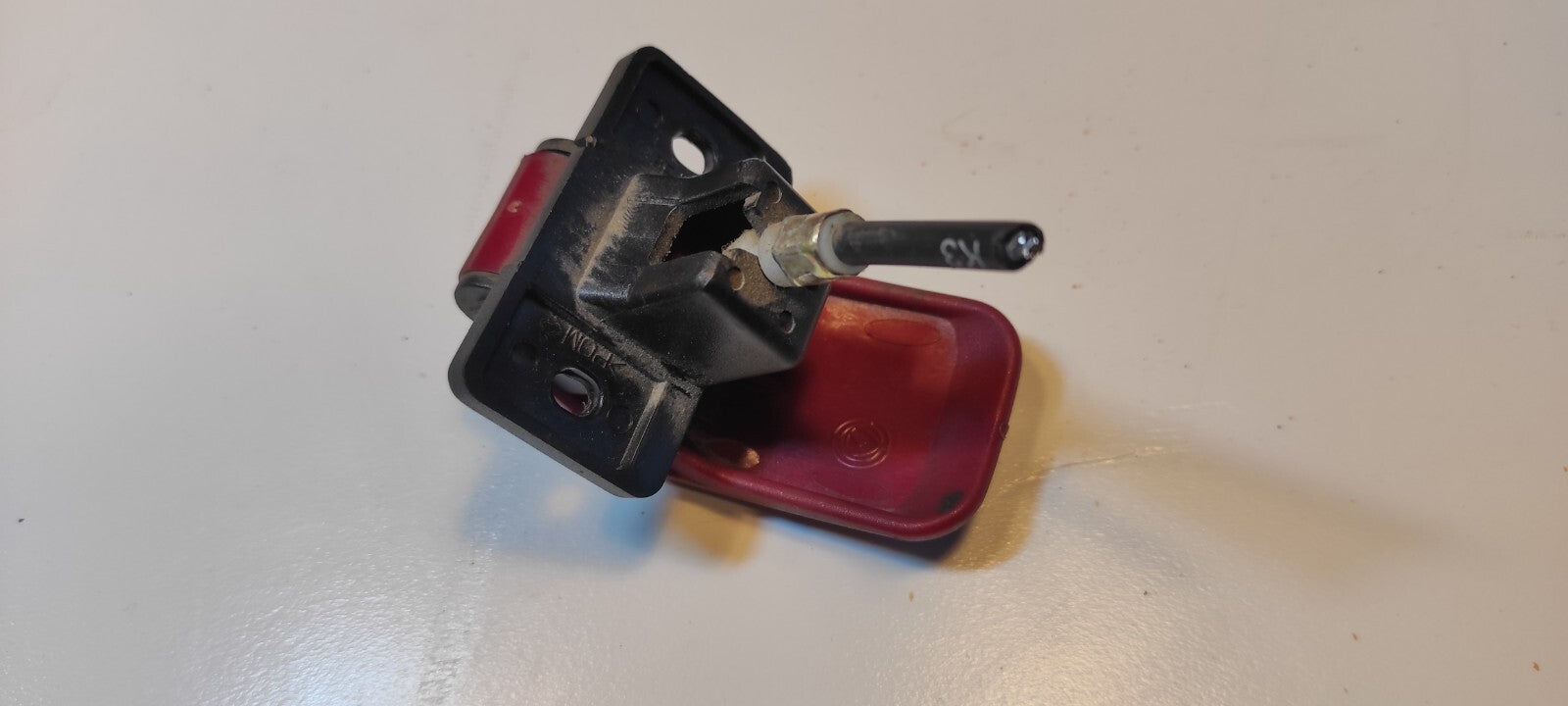 Alfa Romeo GT 1.9JTD 110kW 2004 LHD Front Hood/ Bonnet Release Handle 