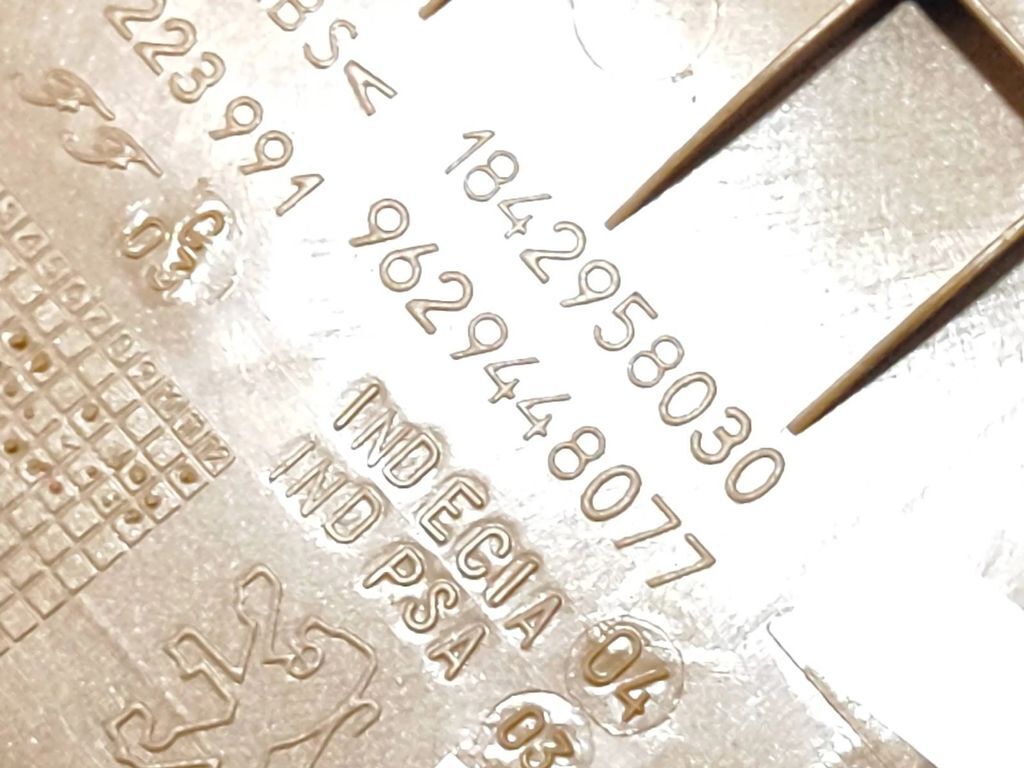 Peugeot 607 2001 Front Center Console Trim Wooden Ashtray 9629448077 