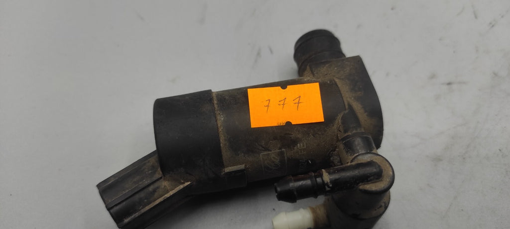 Ford Mondeo MK3 2.5 V6 2006 Windshield Washer Pump Motor 1S7117K624FE