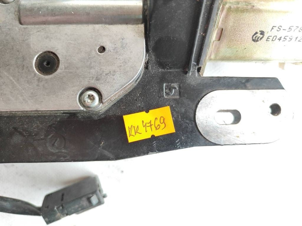 BMW 5 E39 2003 tailgate trunk boot lift motor 67148362371 