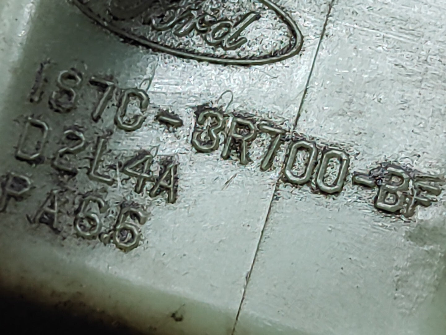 Ford Mondeo MK3 2005 Power Steering Expansion Tank Reservoir 1S7C3R700BF