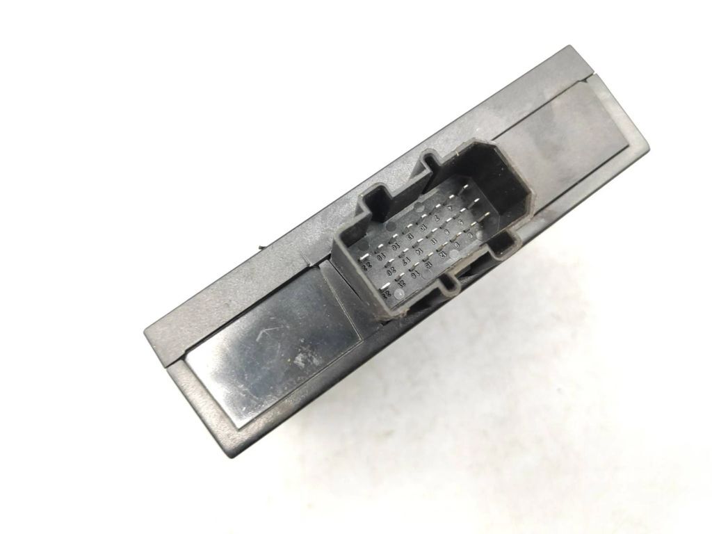 Volkswagen Golf Beetle IV 2000 Comfort convenience body module 1C0959799 