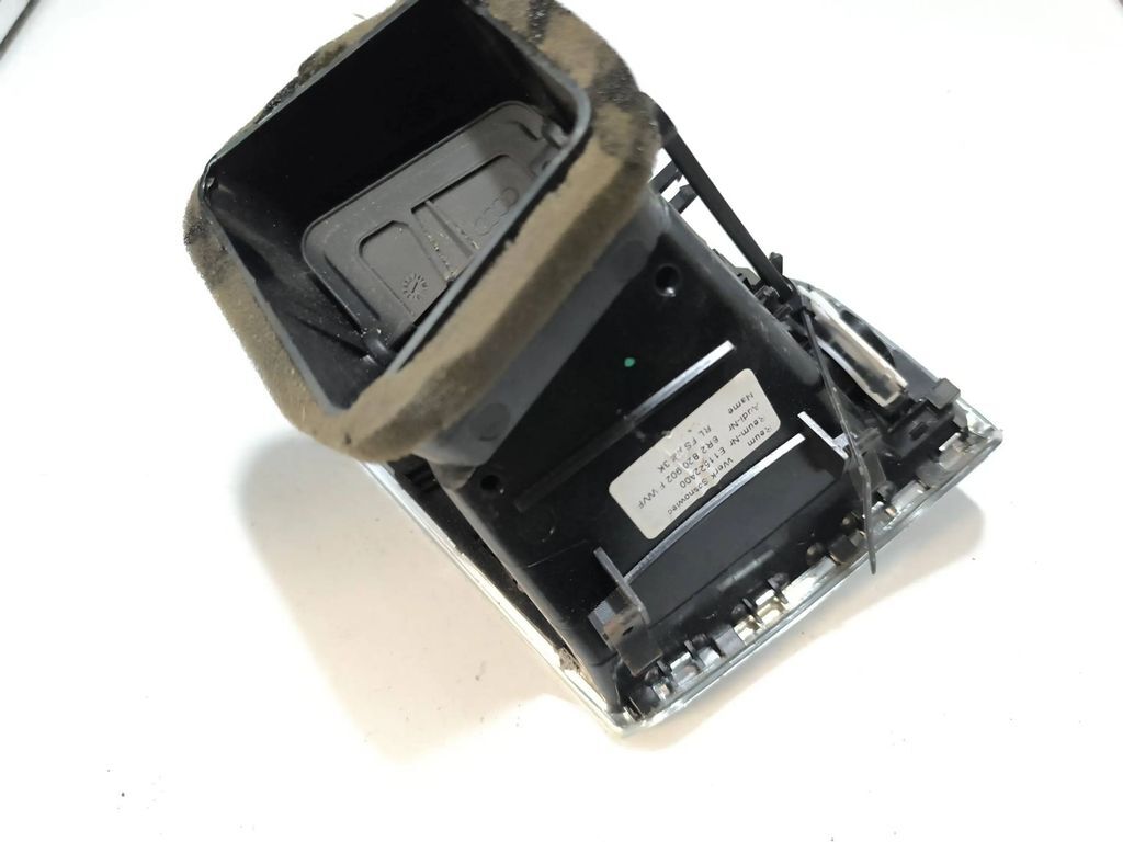 Audi Q5 SQ5 2013 Front Panel dashboard side air vent grill trim 8R2820902F 