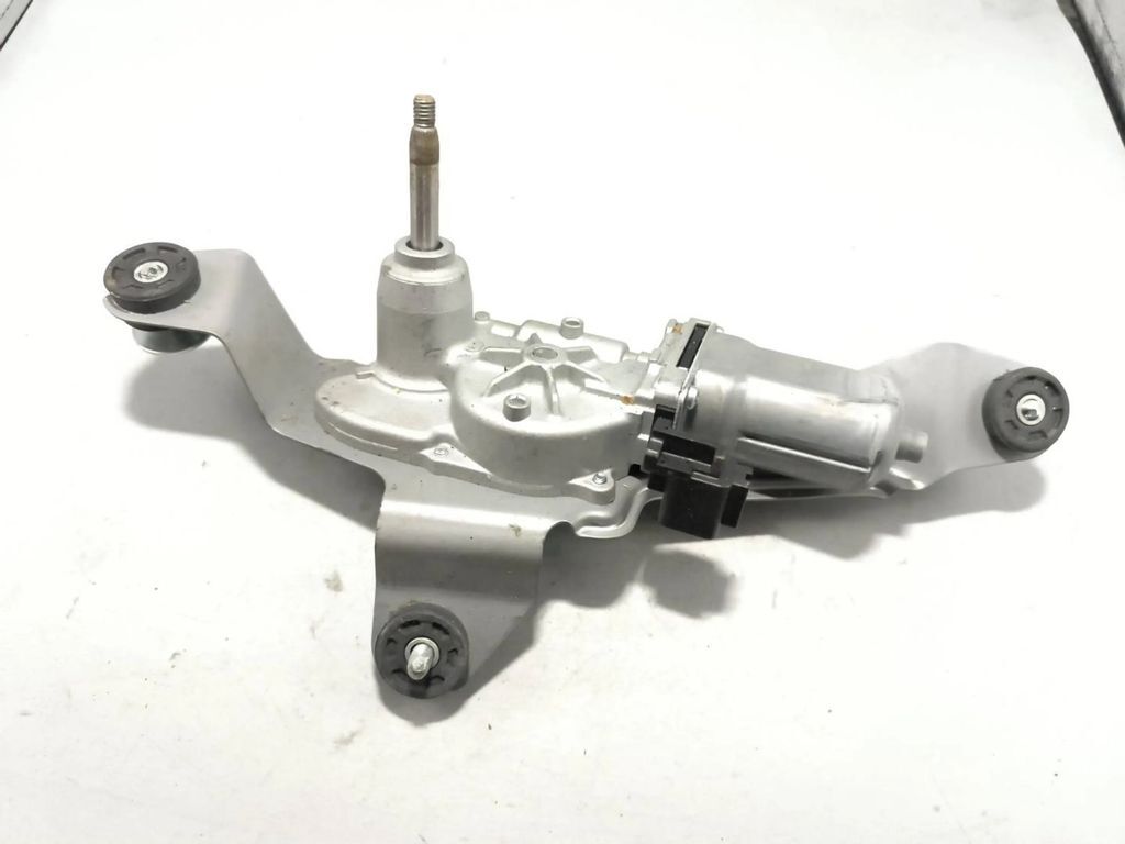 Mazda 3 BM III Hatchback 2014 Rear window wiper motor BHS267450 