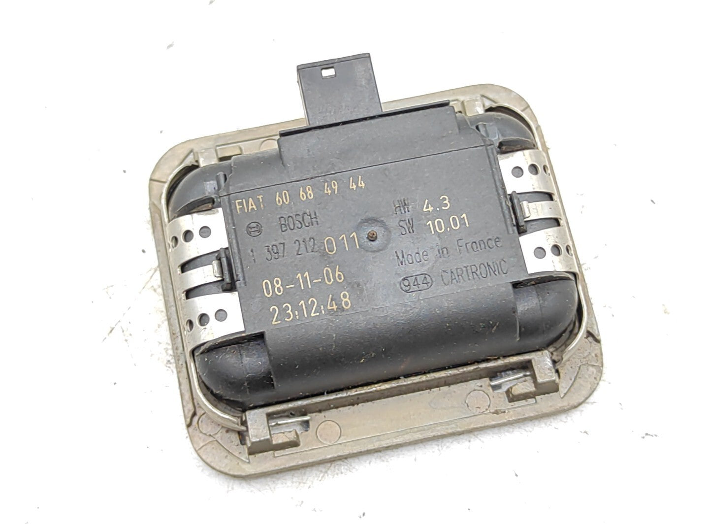 Alfa Romeo 159 1.9JTDm 85kW Diesel 2007 Front Windshield Rain Sensor 60684944