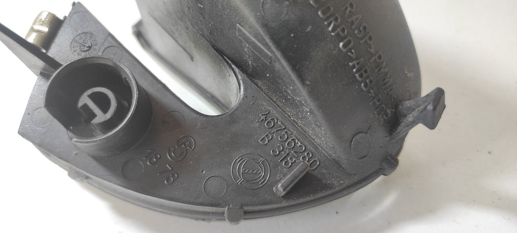 Alfa Romeo 147 1.9JTD 85kW 2003 Front Right Indicator Blinker 46756280