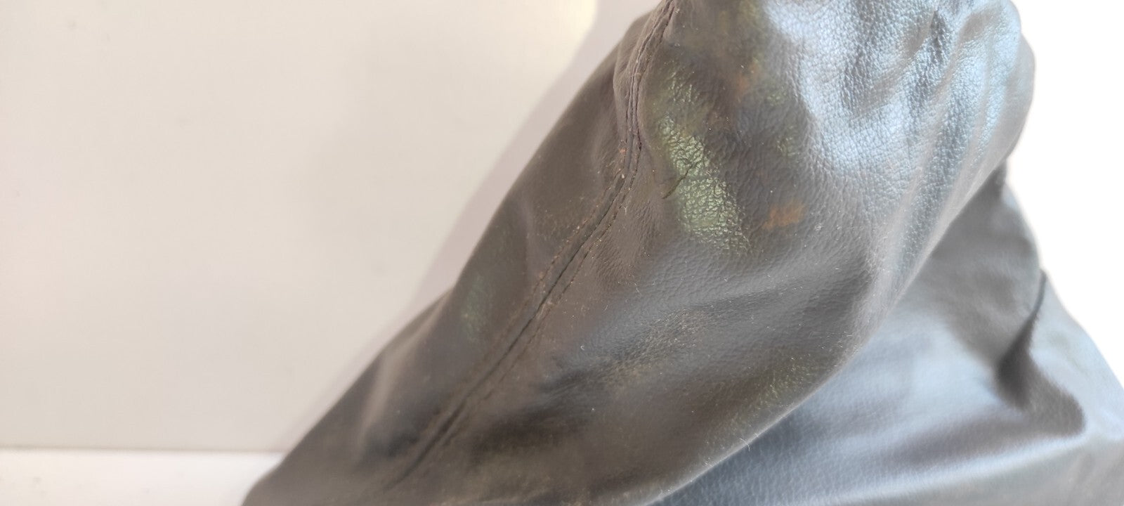 Peugeot 607 3.0i V6 2002 Handbrake Parking Brake Surround Leather Trim