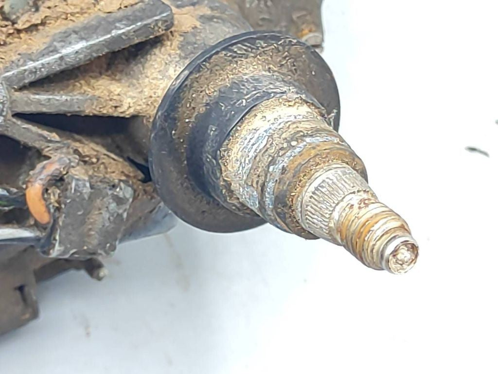 Volkswagen Golf III 1991 Rear wiper motor 1H9955717 