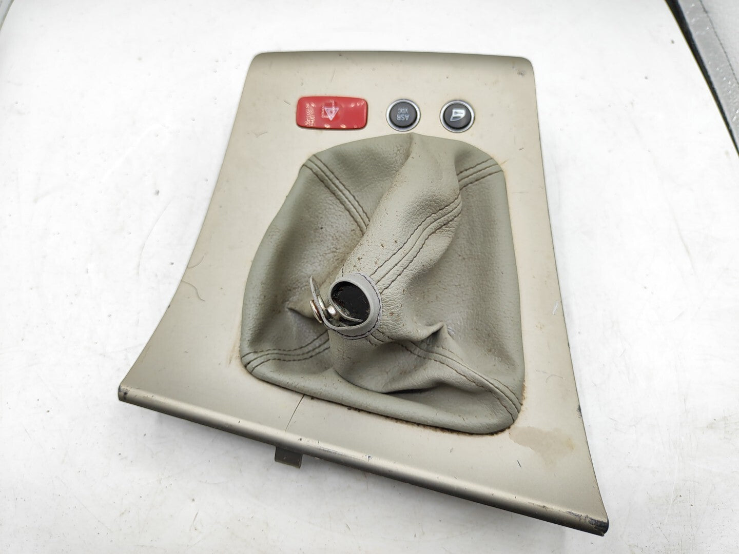 Alfa Romeo 159 2007 Knob Shifter Surround Trim Leather 156067821 GOLDEN