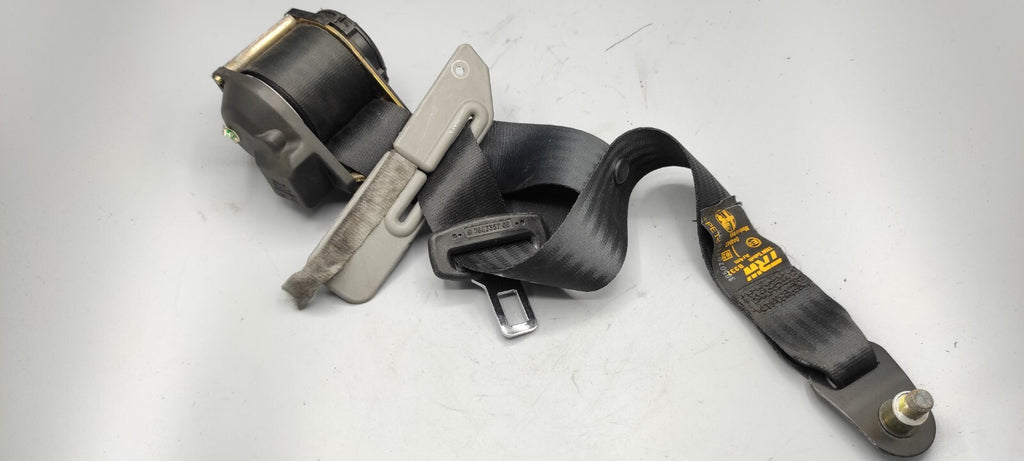 Alfa Romeo 166 2.4JTD 110kW 2003 Rear Right Seat Safety Seatbelt 044047