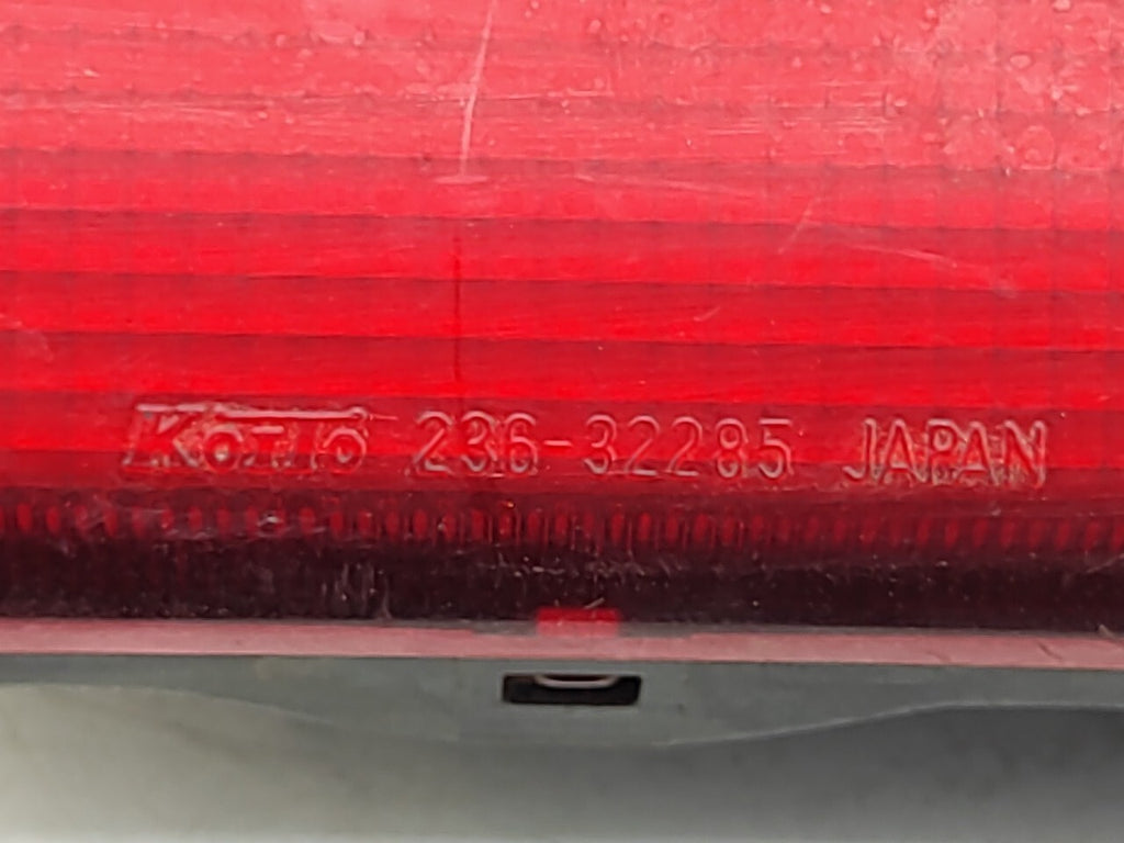 Suzuki Swift 1997 Hatch LHD Rear Center Taillight Light 23632285