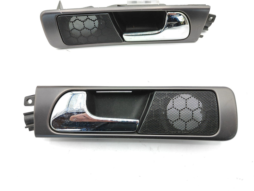 Audi A6 C5 2.5TDI 2000 Rear Door Inner Handle Set 4B0839019 4B0839020