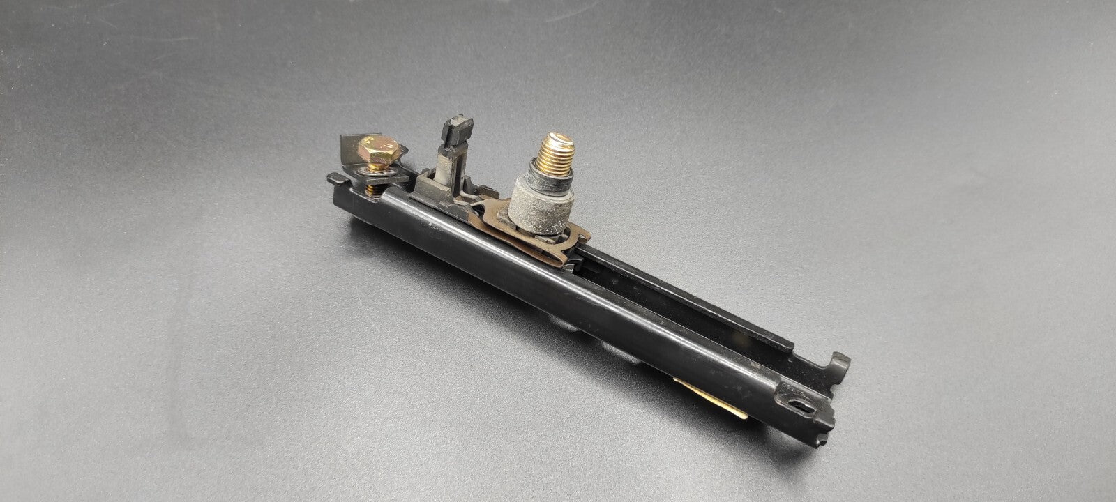 Alfa Romeo 147 2004 Front Right Seatbelt Height Adjustment Regulator Rail