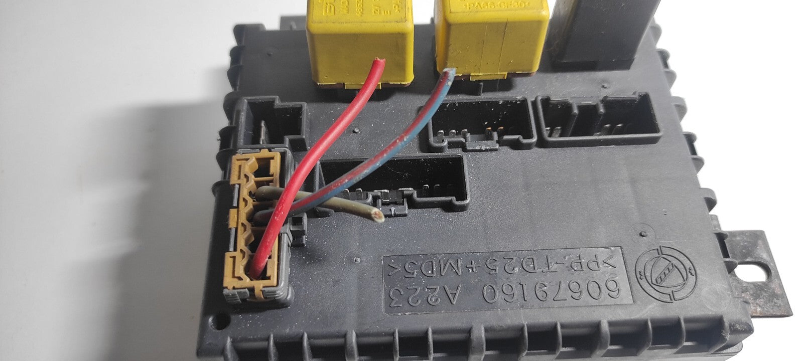 Alfa Romeo 156 2.4JTD 110kW Diesel Engine Fuse Box Module 60679160 A223