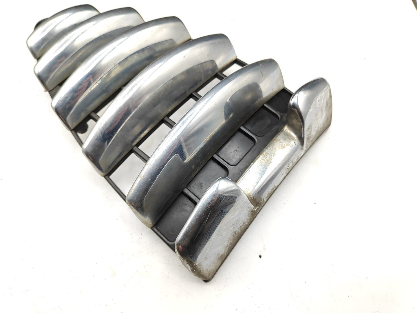 Alfa Romeo 147 2.0TS 110kW 2002 Front Bumper Center Grill Chrome 46556597