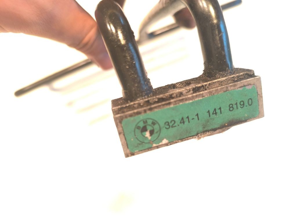 BMW 5 E39 2003 power steering radiator 324111418190 