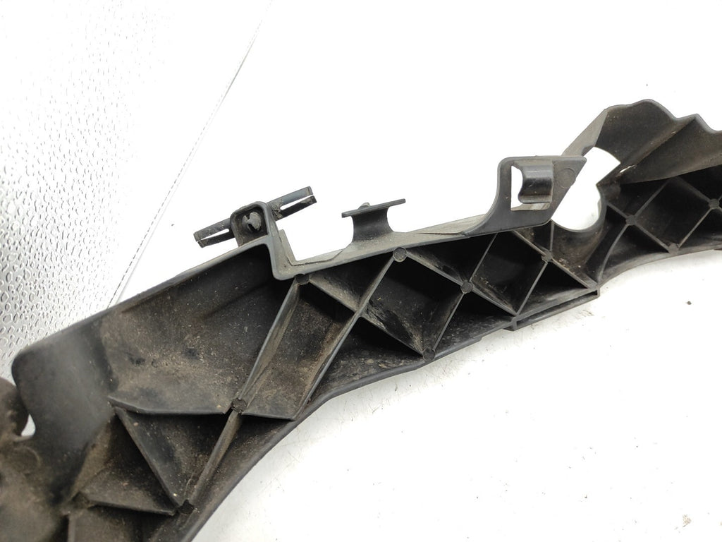 BMW E90 E91 330D 170kW 2006 Front Right Headlight Bracket 7116708 51647116708