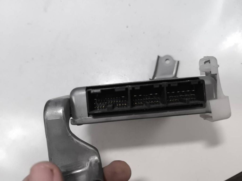 Lexus GS 300 350 430 450H 2007 Suspension control unit module 8924330120 