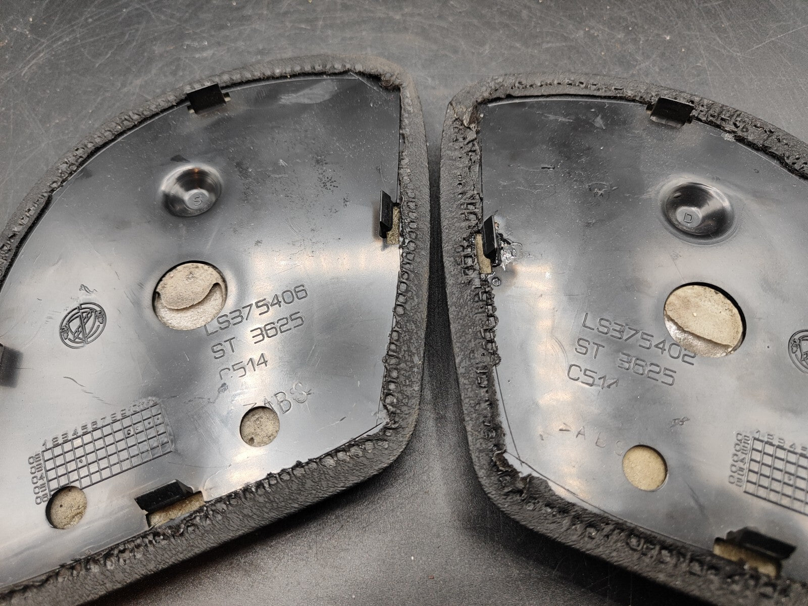 Alfa Romeo GT 1.9JTD 110kW 2008 Front Left Right Center Console Leather Trim Set