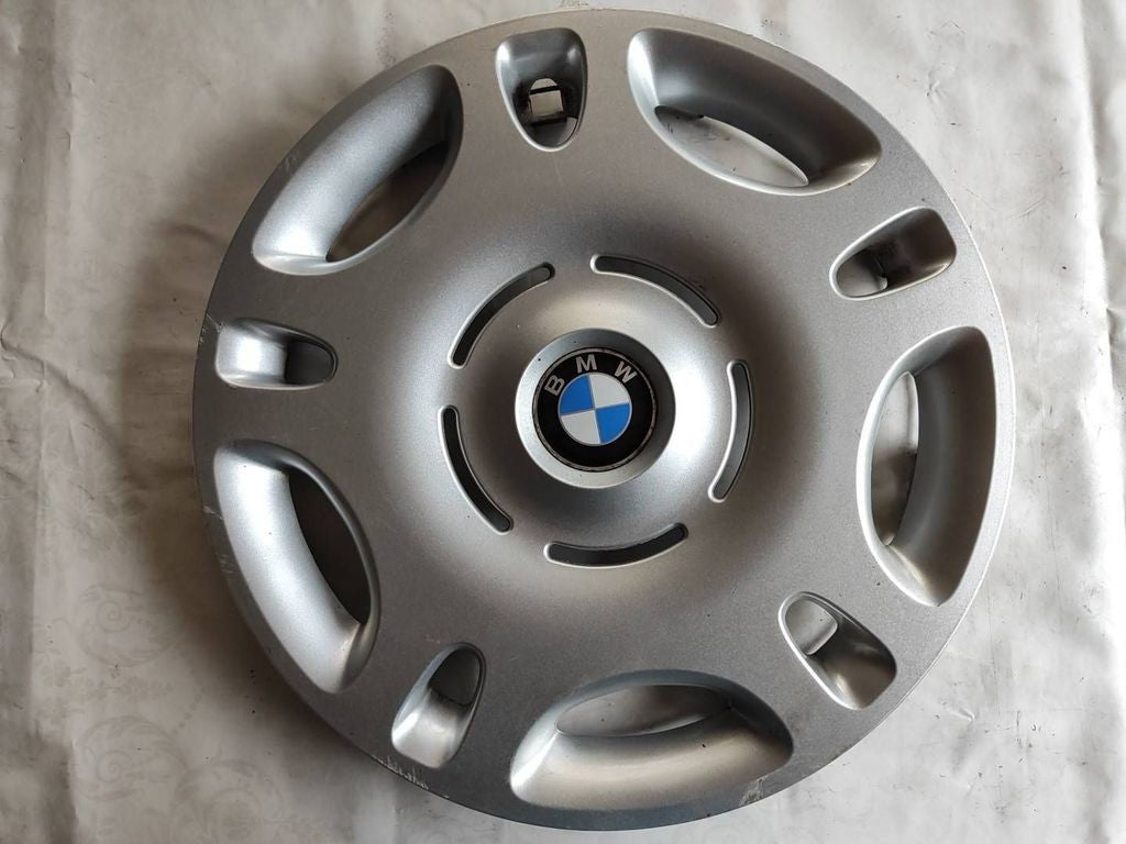 BMW 3 E36 1993 R15 wheel hub cap trim 36131094158 
