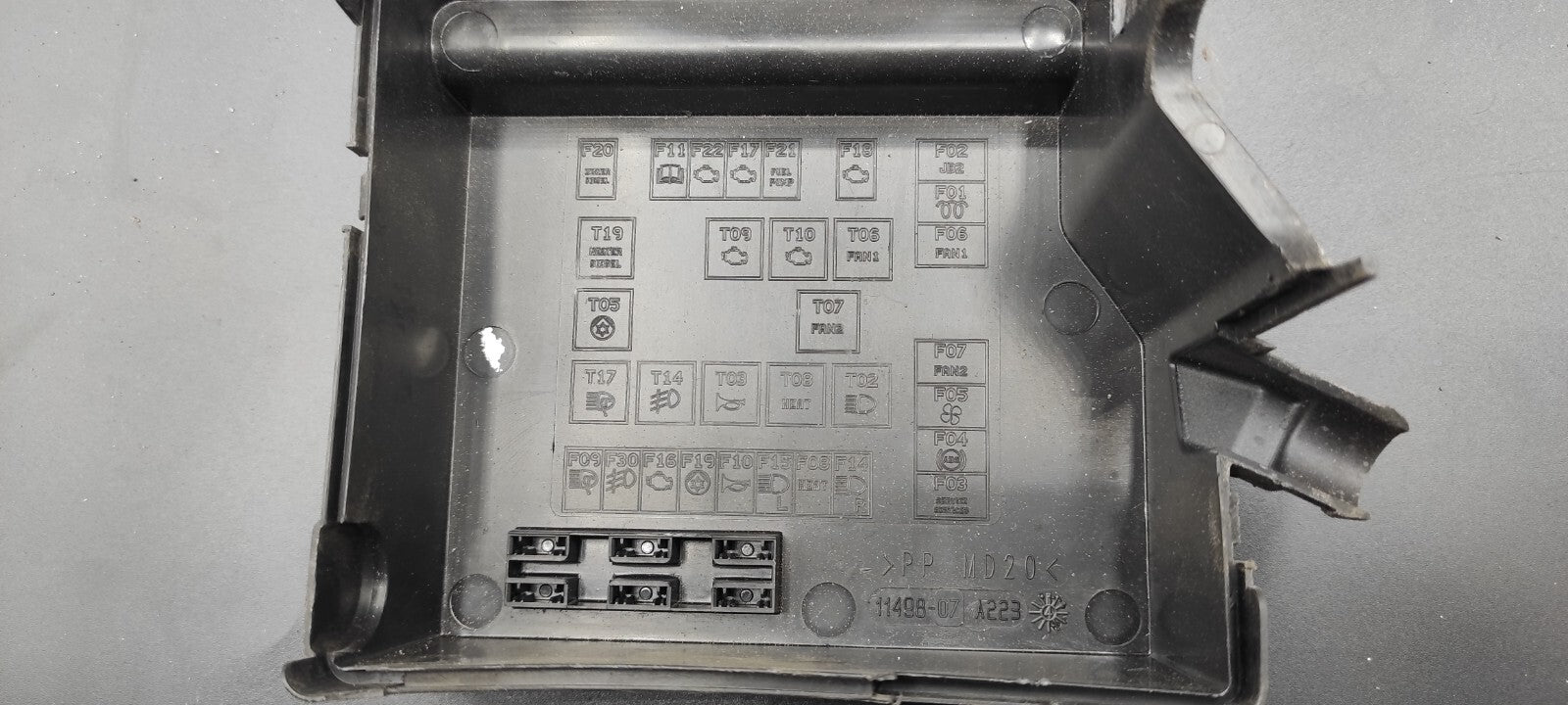 Alfa Romeo GT 2.0JTS 122kW 2004 Engine Bay Fuse Box Module Cover