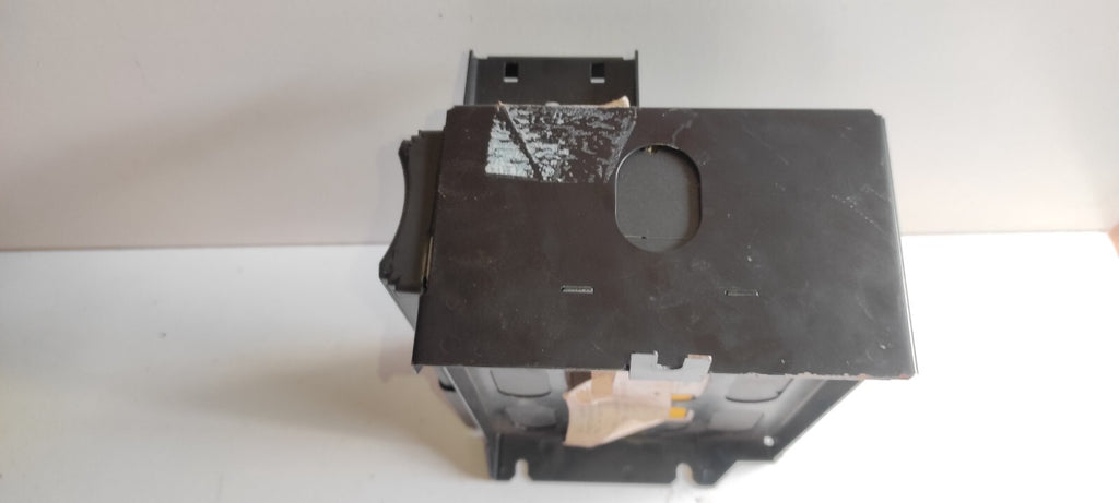 Peugeot 607 3.0i V6 2001 Rear Tailgate Trunk CLARION CD Changer 9636561780