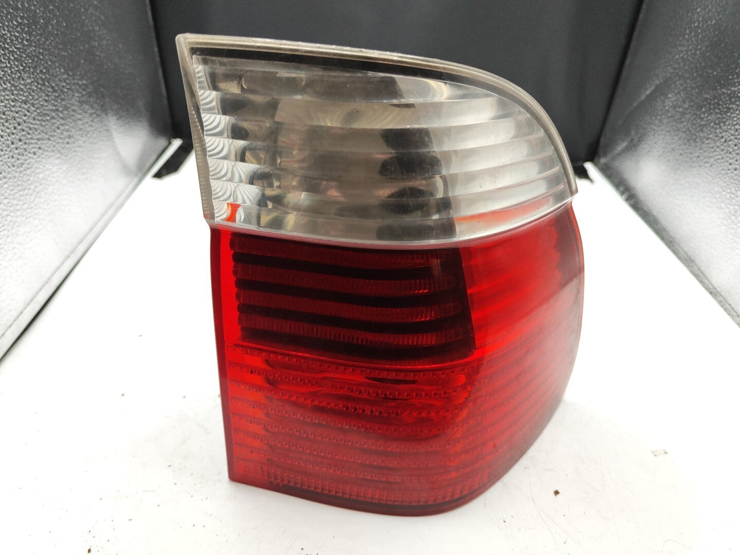 BMW 530 SERIES E39 3.0D 142kW 2002 LHD Rear Right Taillight 6902532