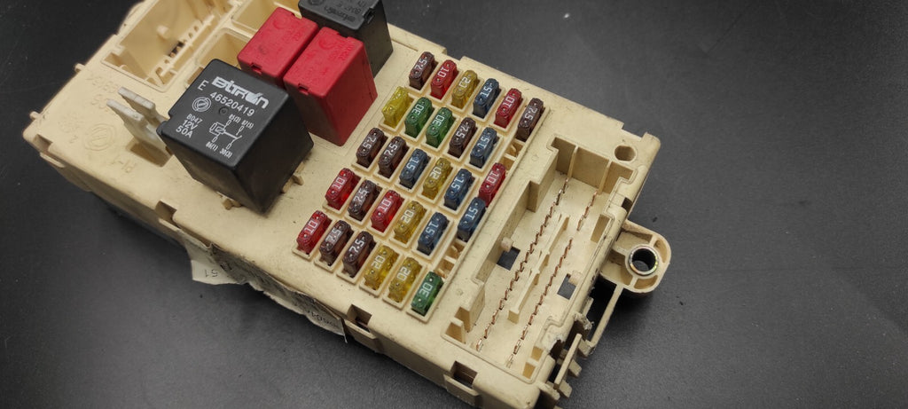 Alfa Romeo GT 2004 Fuse Box Control Unit Module 46558758 60684628
