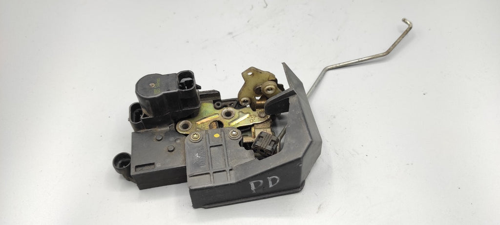 Alfa Romeo 156 SW 2.4JTD 110kW 2002 LHD Front Right Door Lock Latch 18110242