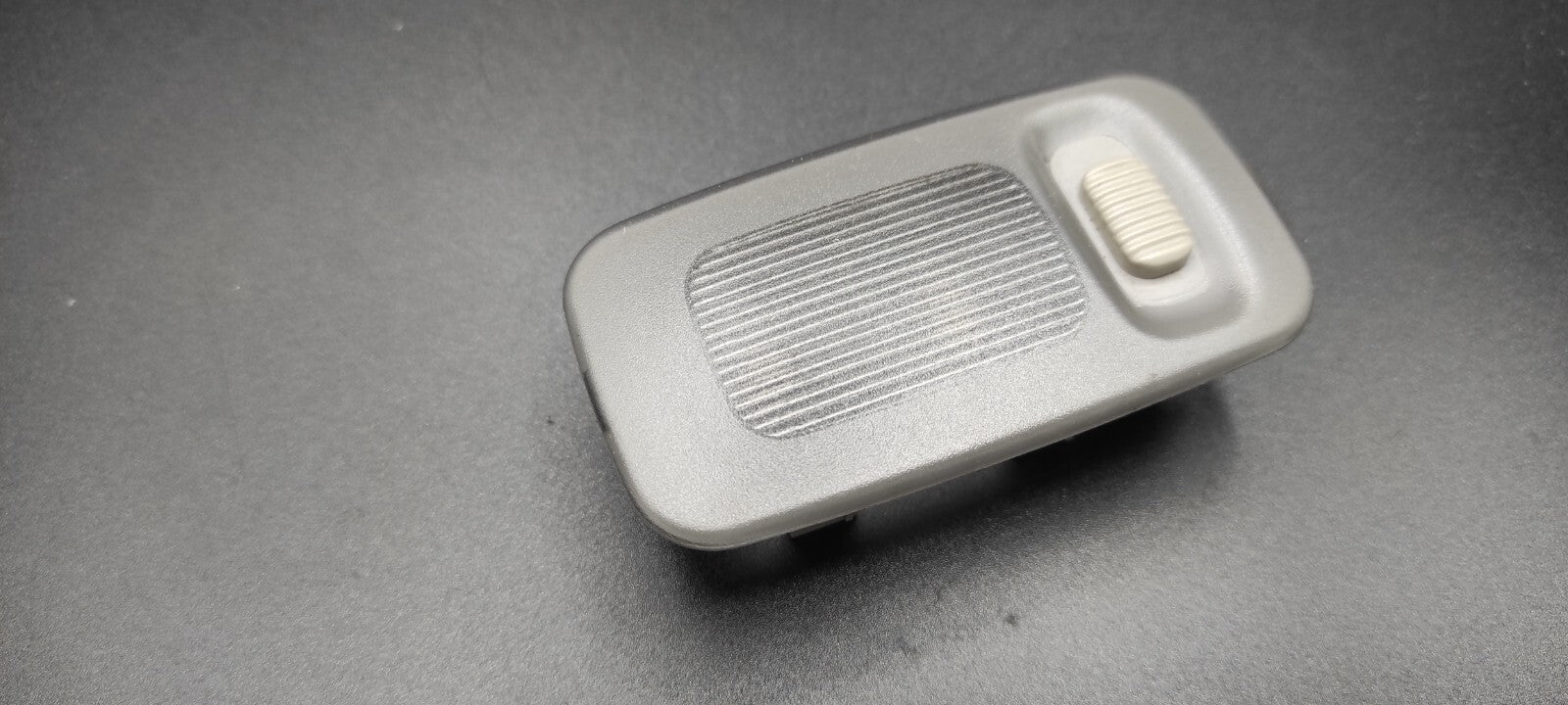 Alfa Romeo 156 2.4 JTD 103kW 2001 Rear Interior Roof Reading Light 60607883